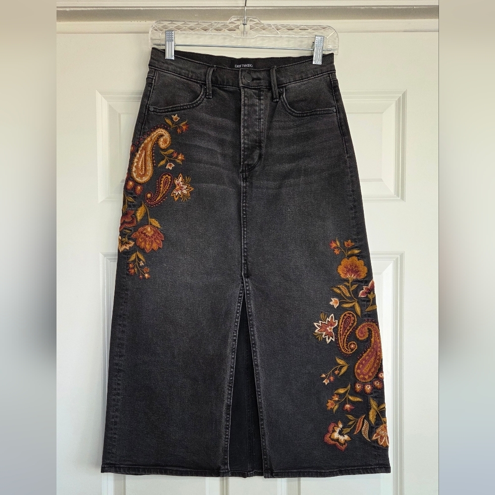 Driftwood Black Denim Paisley Embroidered Midi-Skirt - Size 26